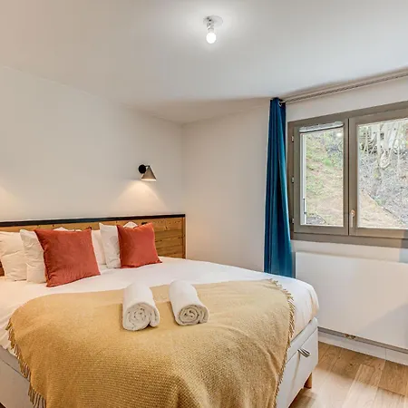 White Pearl A03 - Alpes Travel - - Sleeps 2-4 Chamonix