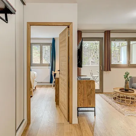 White Pearl A03 - Alpes Travel - - Sleeps 2-4