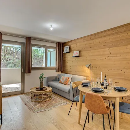 White Pearl A03, Alpes Agency, Chamonix, Sleeps 2-4