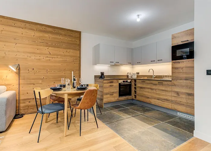 White Pearl A03 - Alpes Travel - - Sleeps 2-4