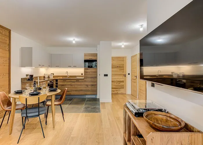 Апартаменты White Pearl A03, Alpes Agency, Chamonix, Sleeps 2-4 Шамони